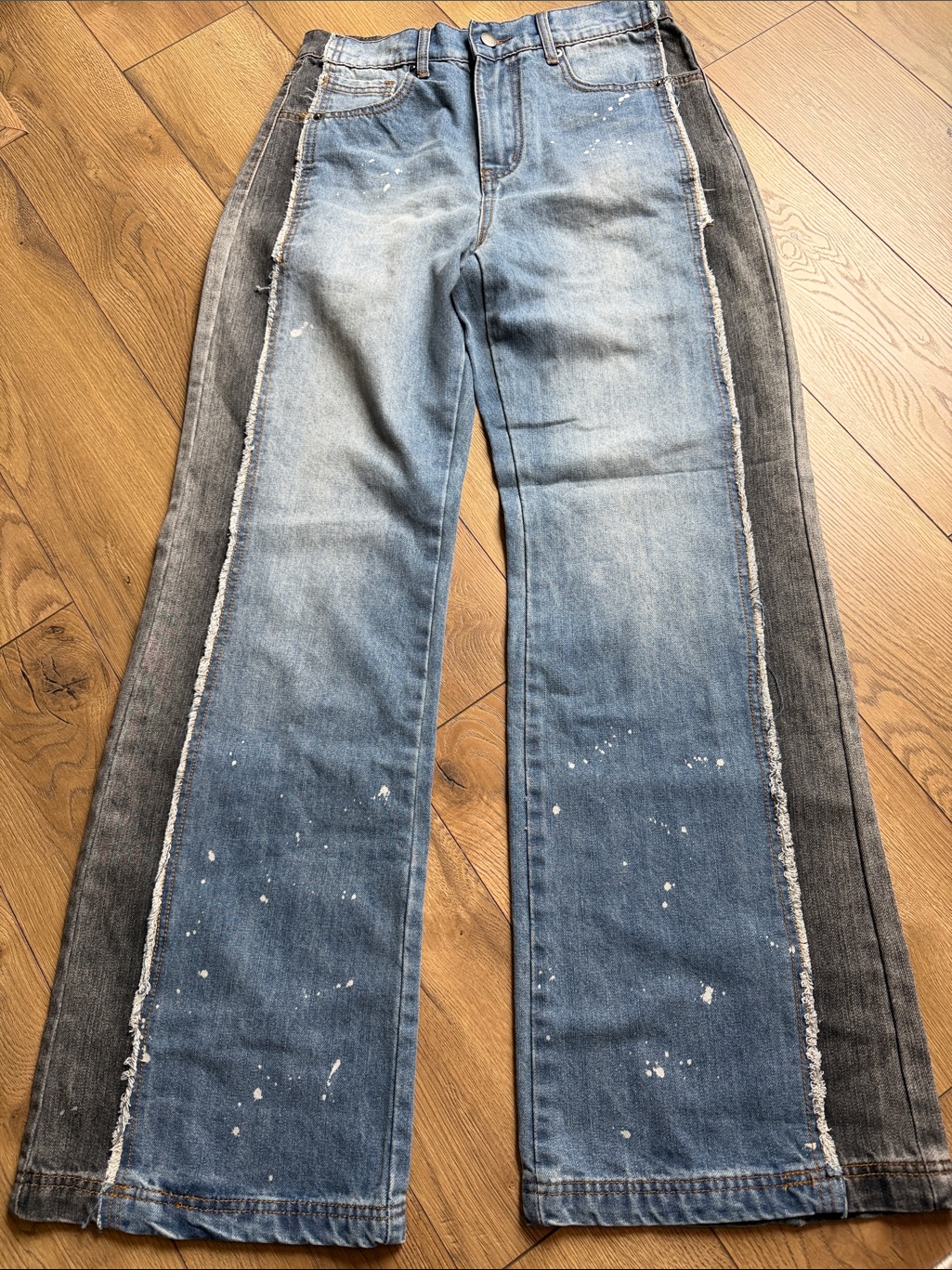 Two-Tone Blue & Gray Wide-Leg Jeans With Distressed Trim